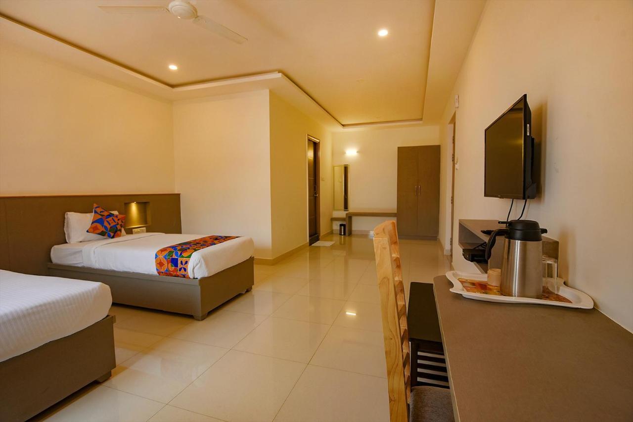 Fabhotel Champion Gateway - Yelahanka Bangalore Extérieur photo